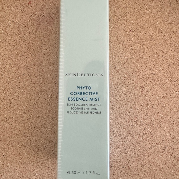 SkinCeuticals Phyto Corrective Essence Mist nwt - Picture 2 of 3